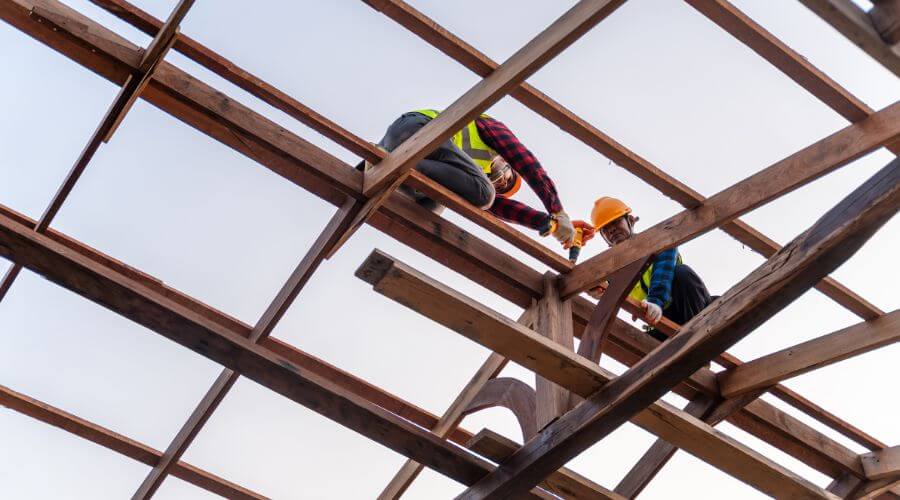 Professional gutter cleaning services in Junction City, OR